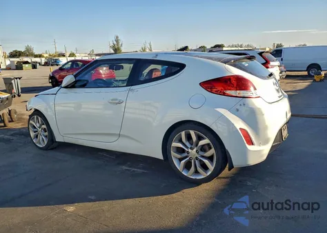 2012 Hyundai Veloster z USA, uszkodzony, nr VIN KMHTC6AD2CU075168